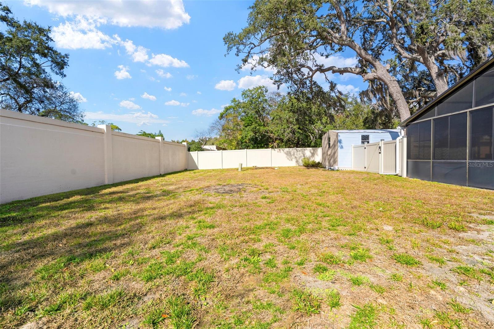 2399 Gallagher Ave Property Photo 14