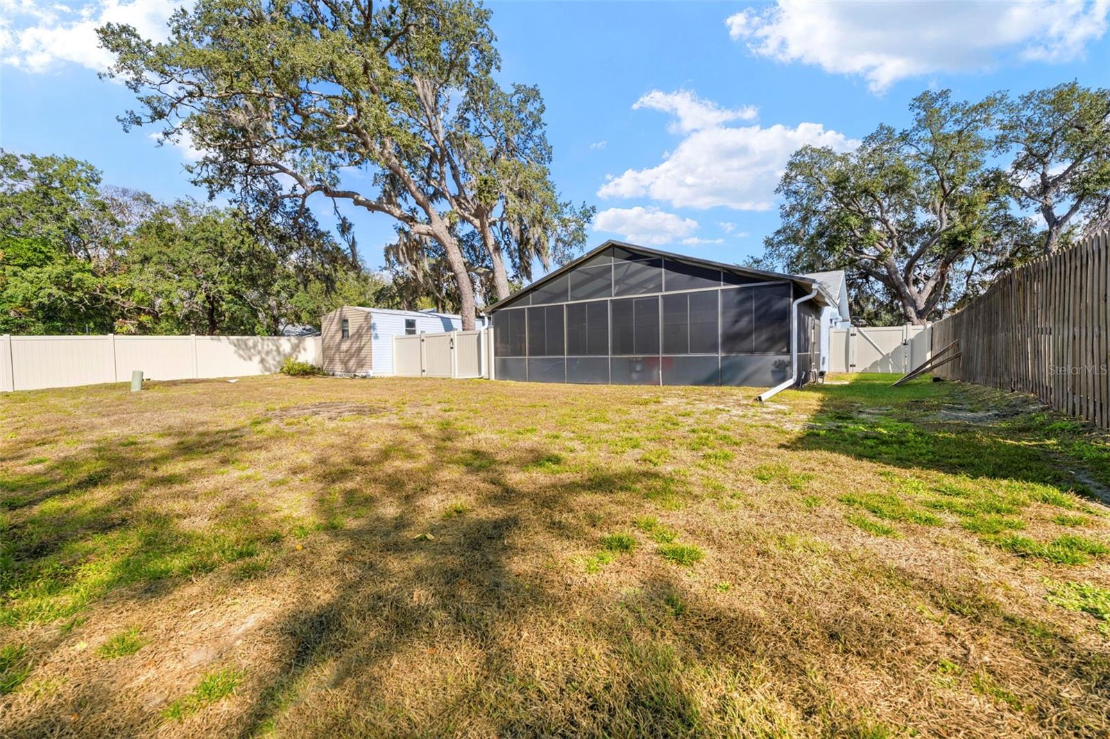 2399 Gallagher Ave Property Photo 15