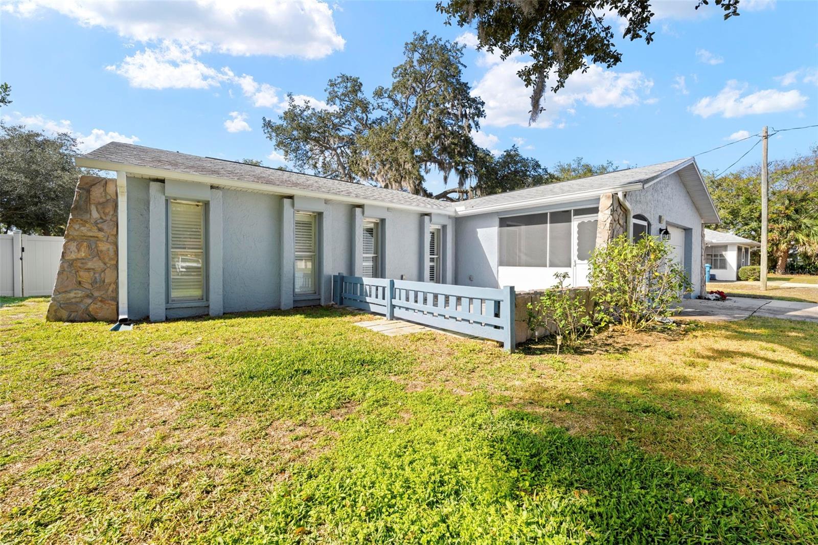 2399 Gallagher Ave Property Photo 16