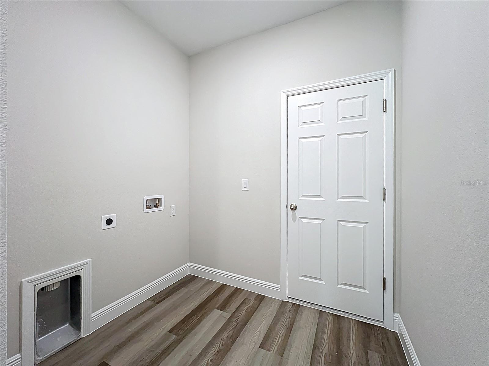 2624 Atwater Dr Property Photo 43