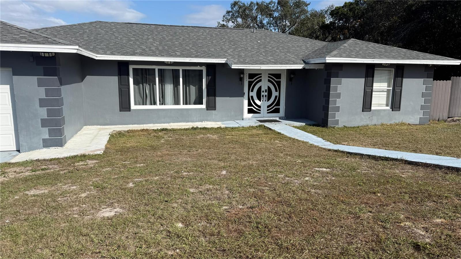 7223 Tarrytown Dr Property Photo 3