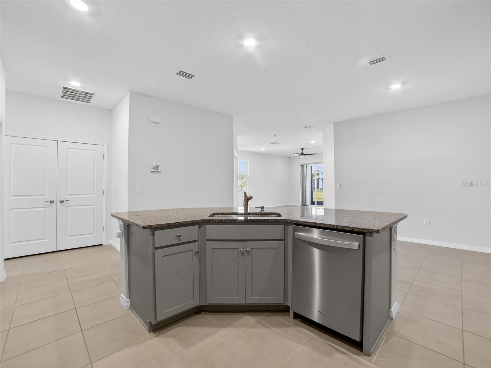 411 157th Ct E Property Photo 15