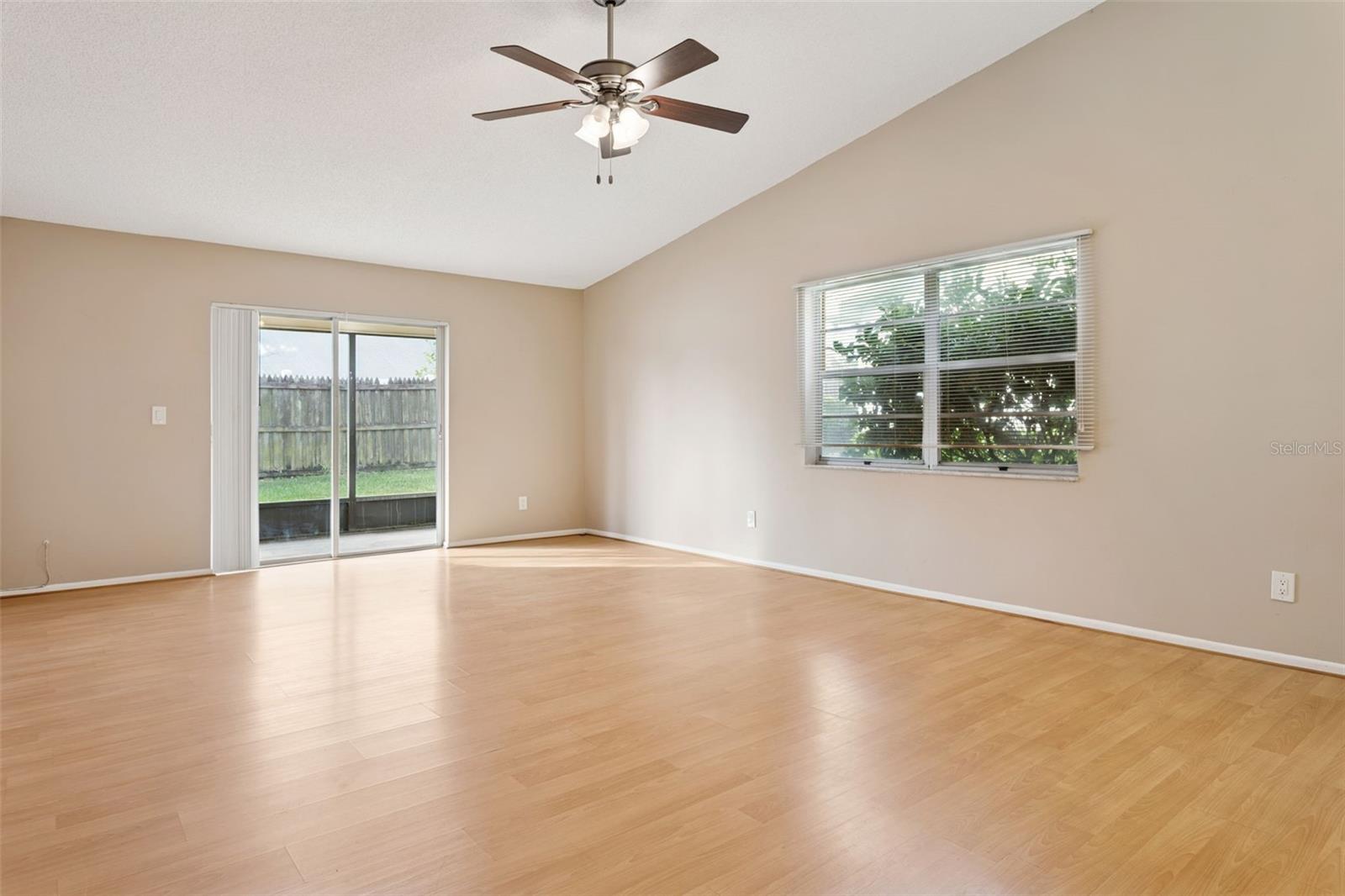 3280 Mcmath Dr Property Photo 7