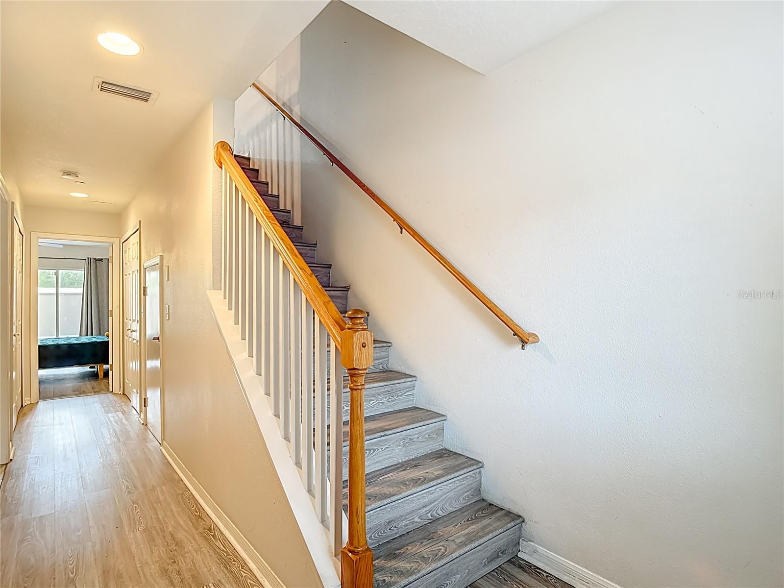 2426 Middleton Grove Dr Property Photo 4
