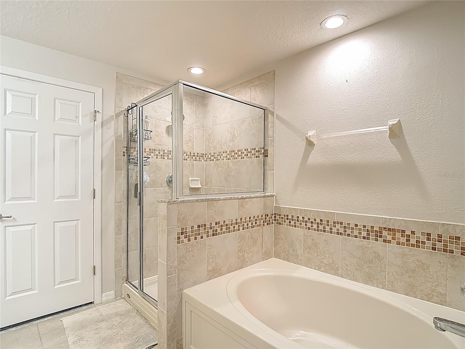 2426 Middleton Grove Dr Property Photo 13
