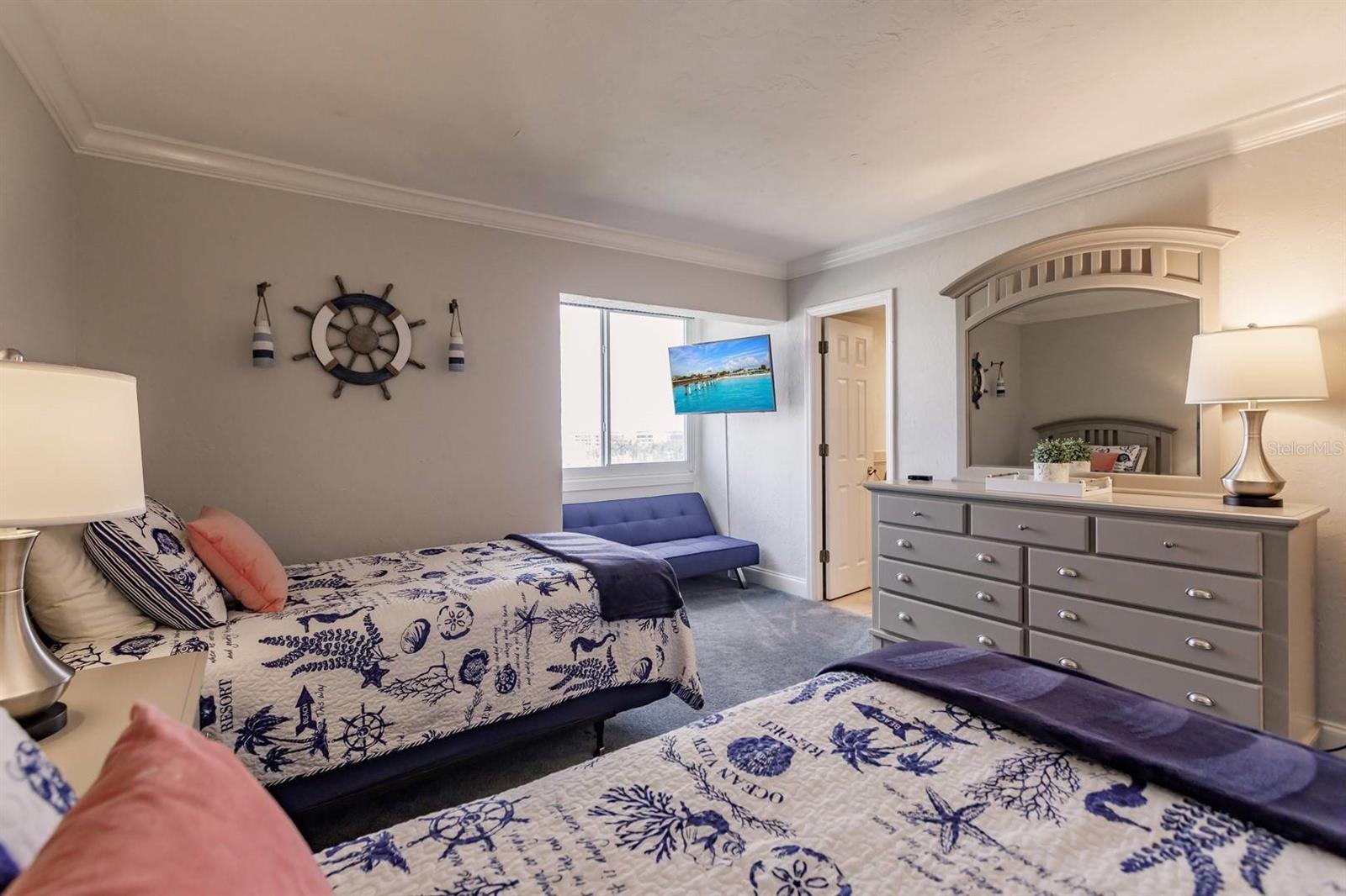 1125 W Peppertree Dr #705 Property Photo 23