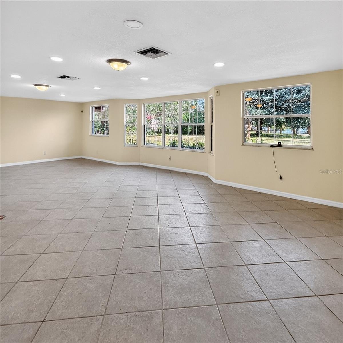 17220 Estes Rd Property Photo 8