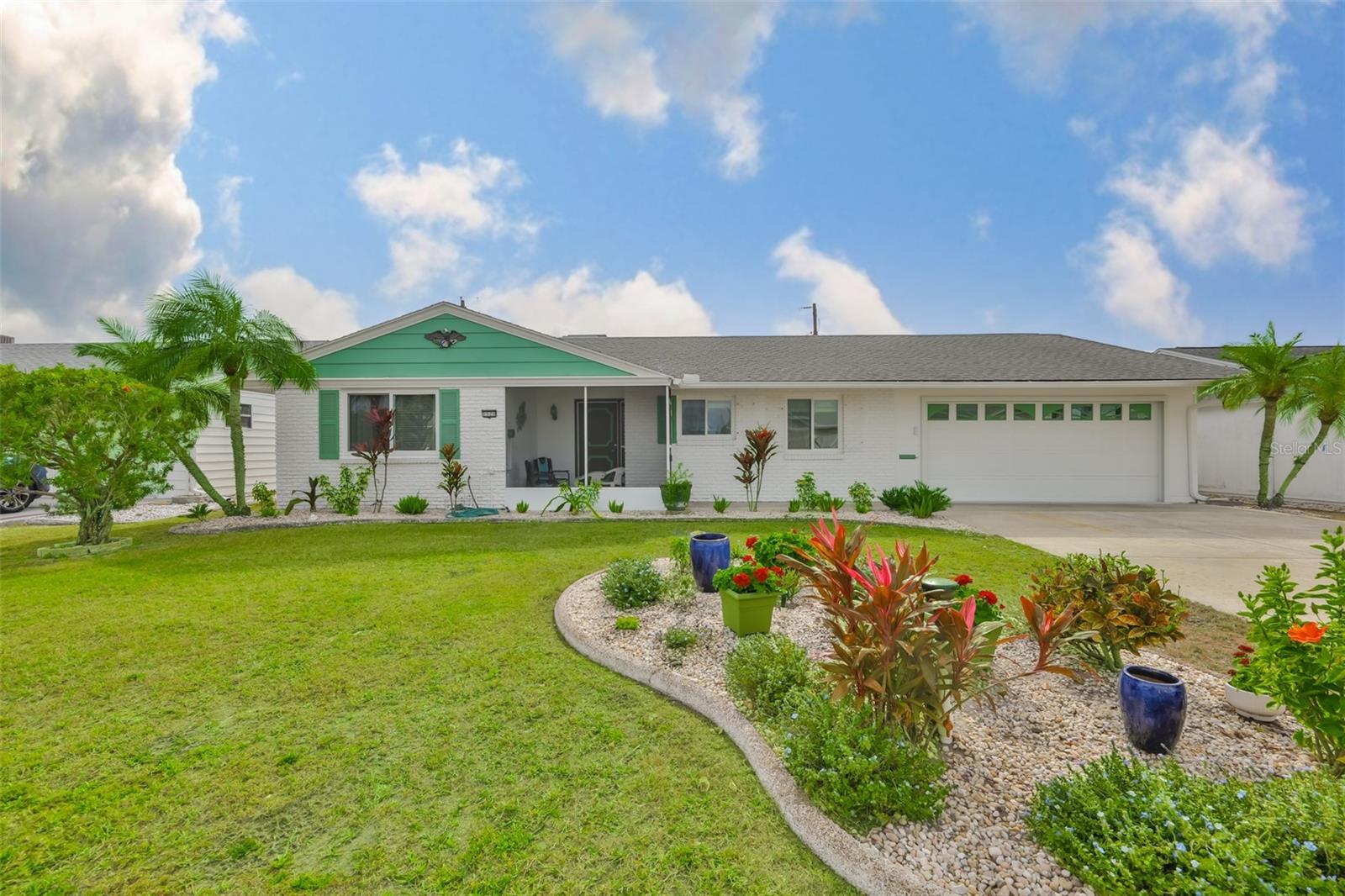 1520 Danbury Dr Property Photo 4