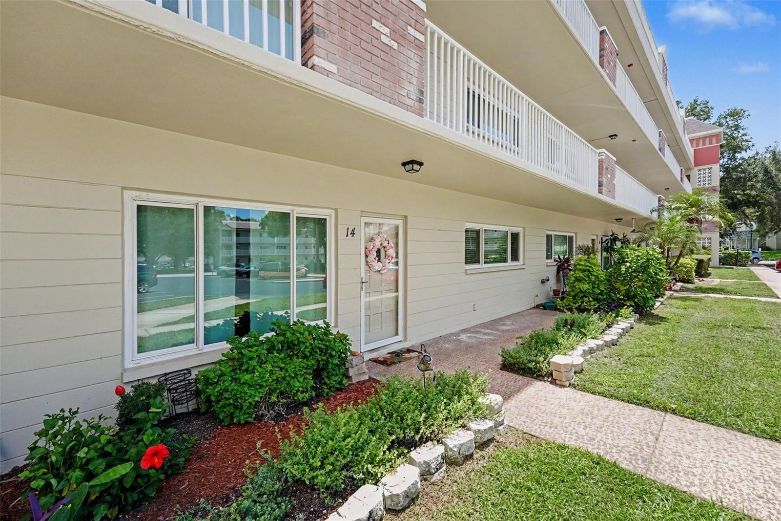 2262 SWEDISH DR #14 Property Photo 1