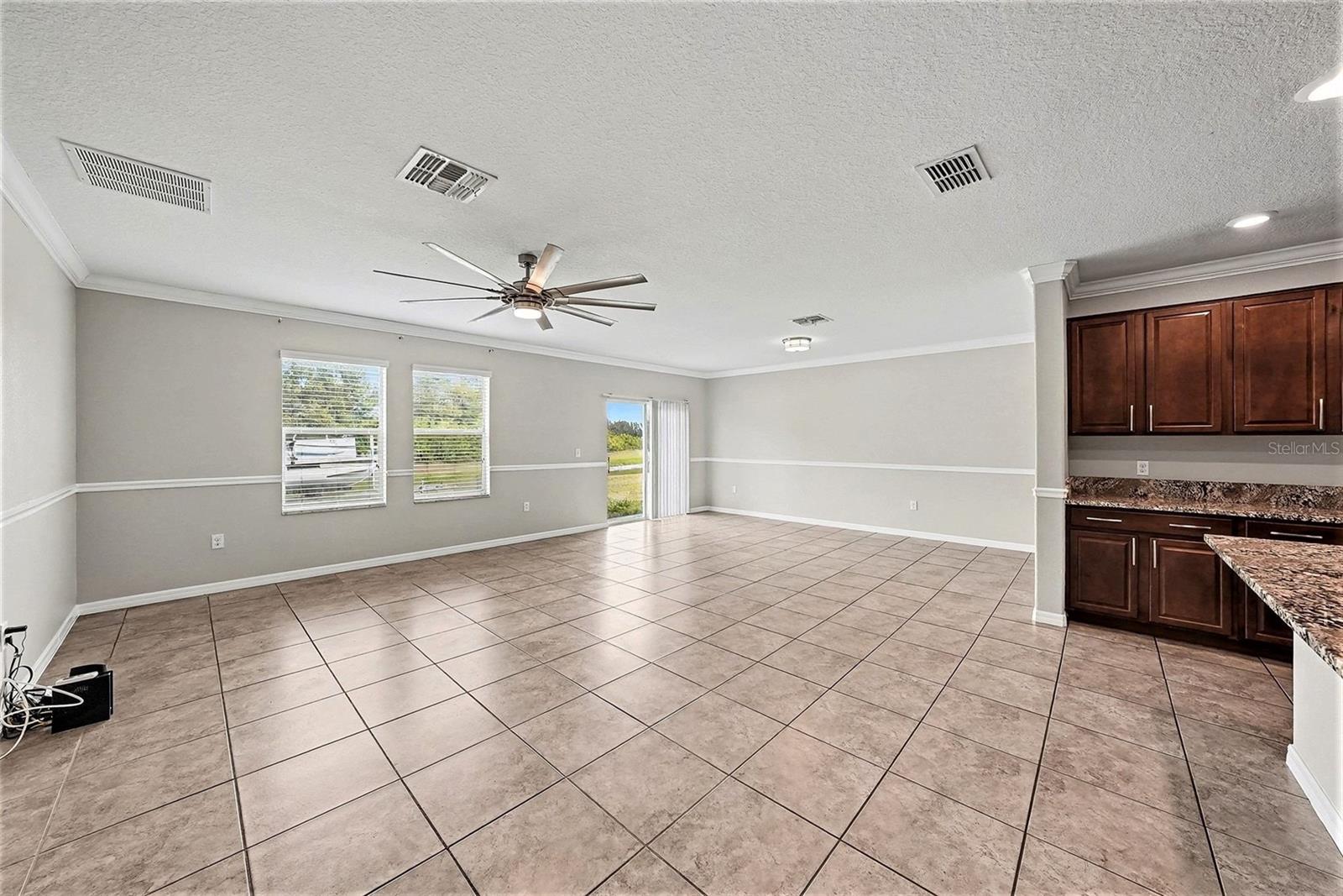 10657 Standing Stone Dr Property Photo 8