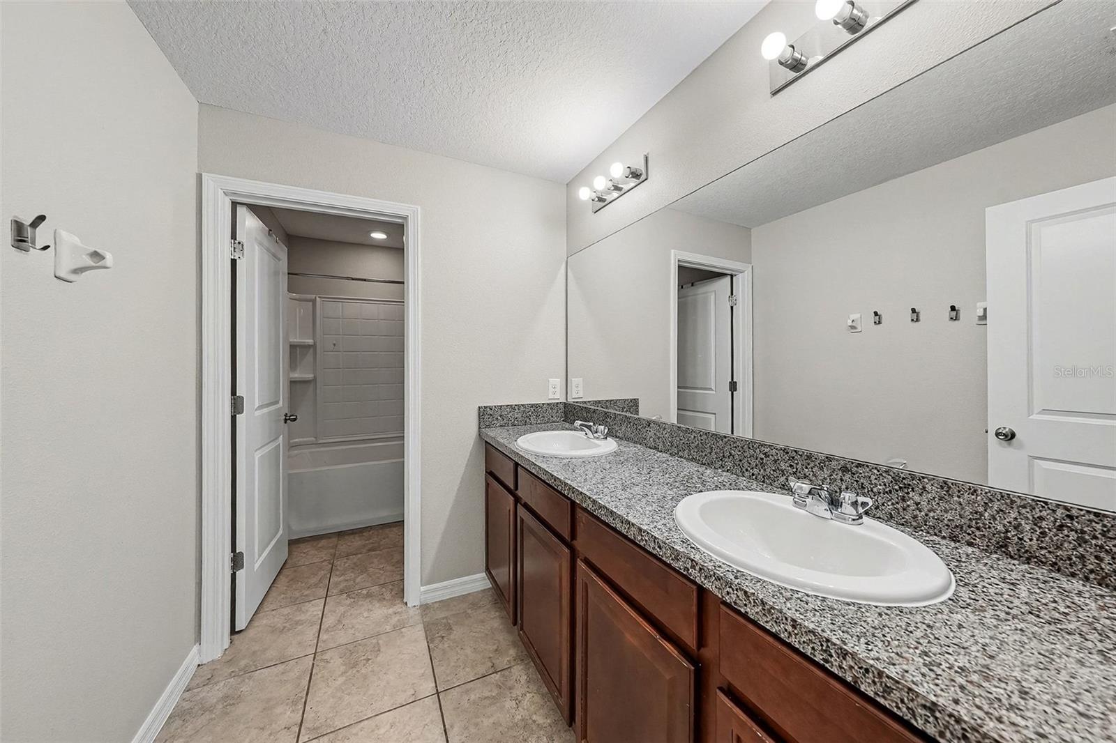 10657 Standing Stone Dr Property Photo 21