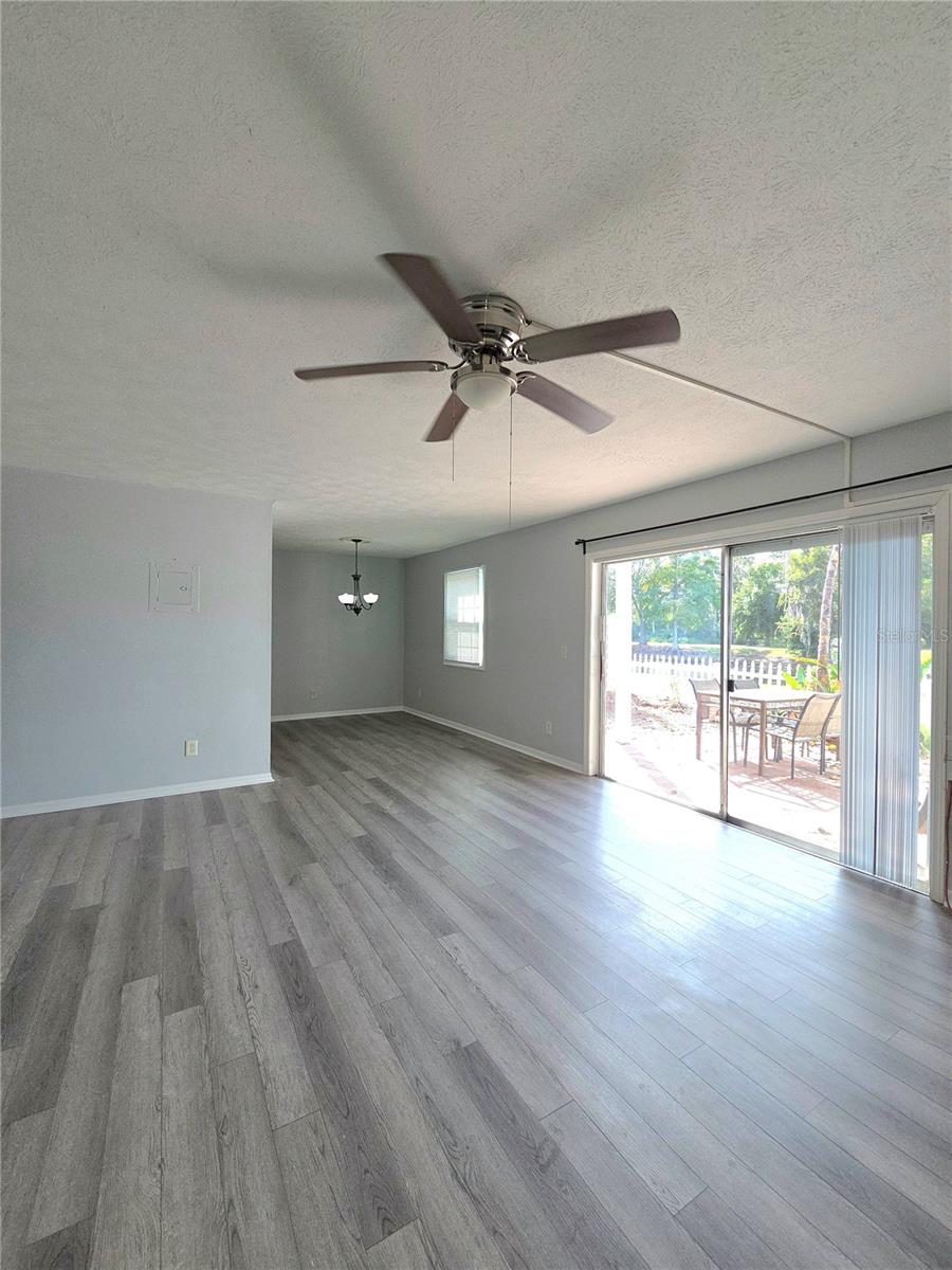 13690 Orange Sunset Dr #102 Property Photo 4