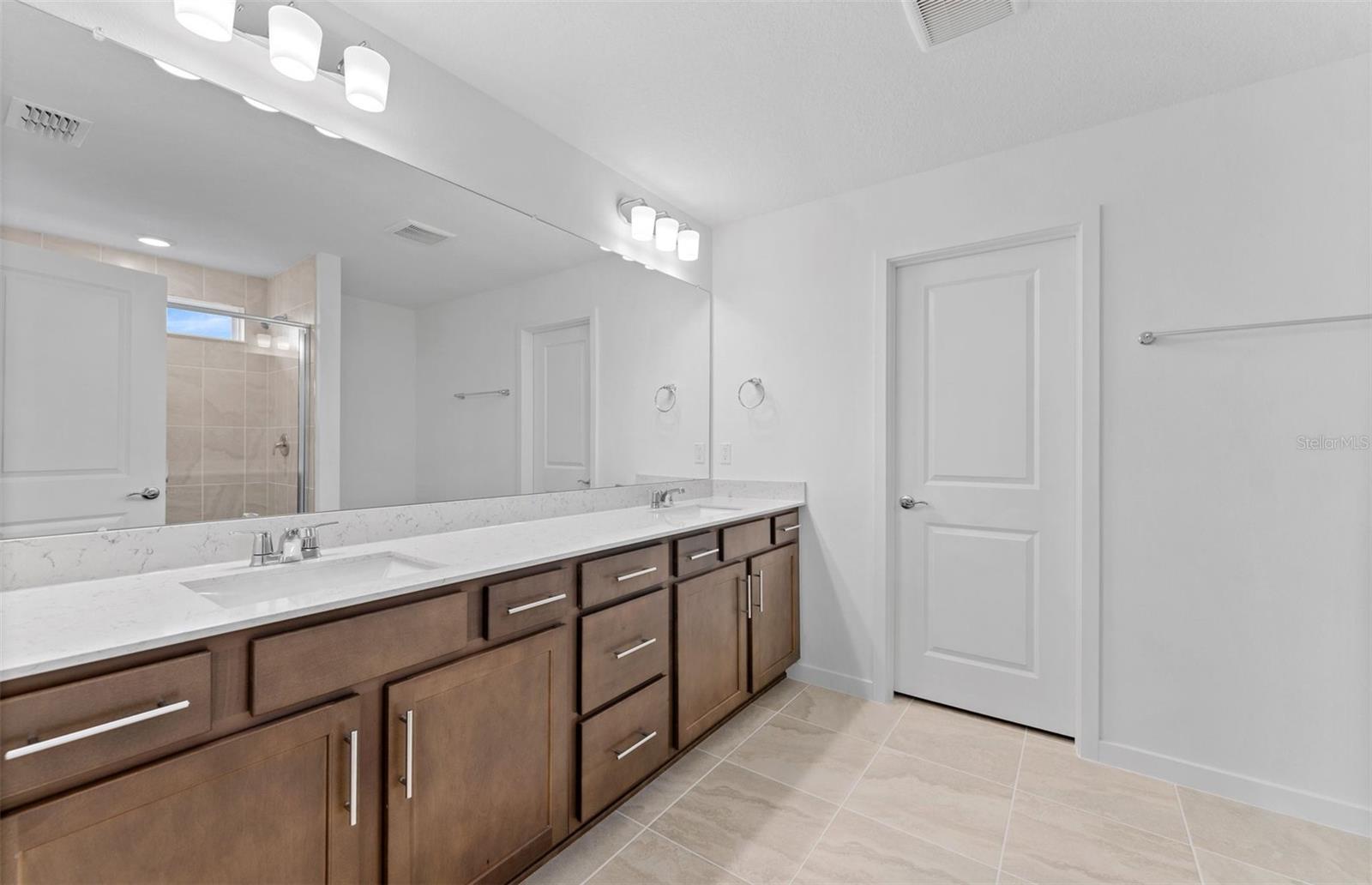 4264 Obsidian Dr Property Photo 13