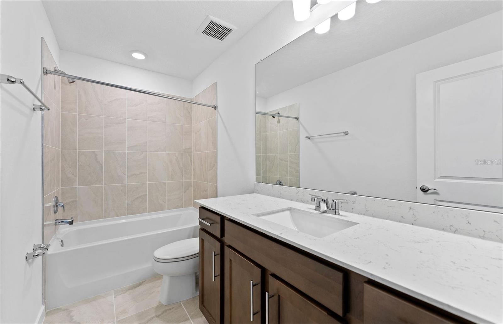4264 Obsidian Dr Property Photo 17