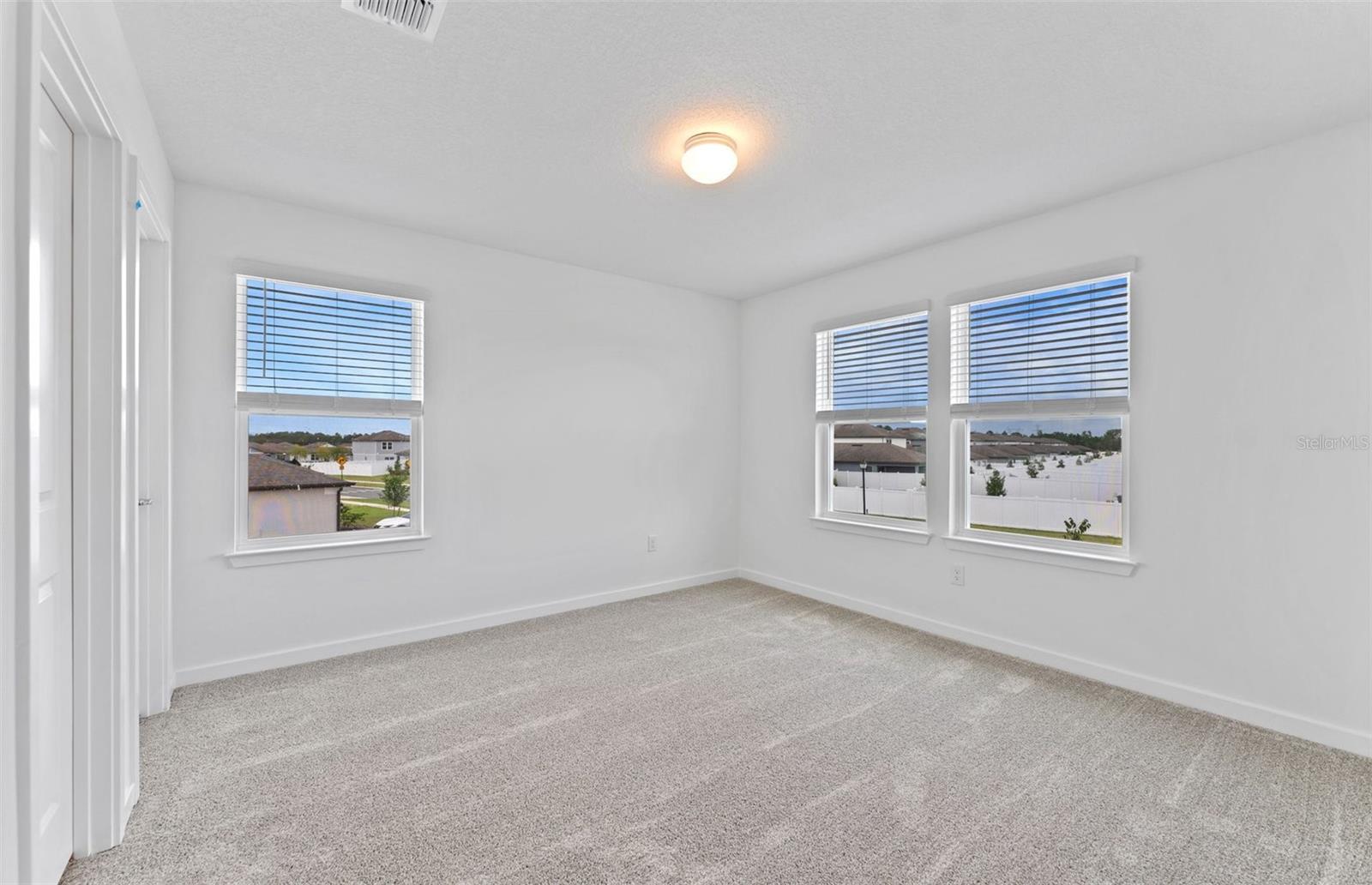 4264 Obsidian Dr Property Photo 18
