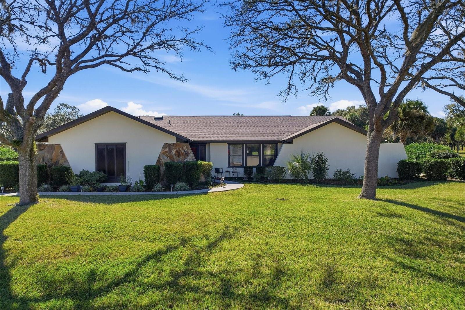 560 E FALCONRY CT Property Photo 1
