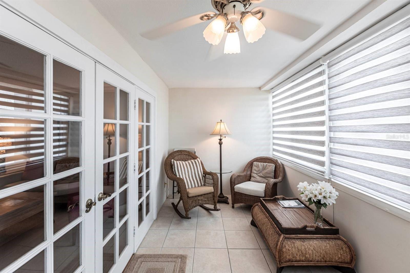 1125 W Peppertree Dr #707 Property Photo 20