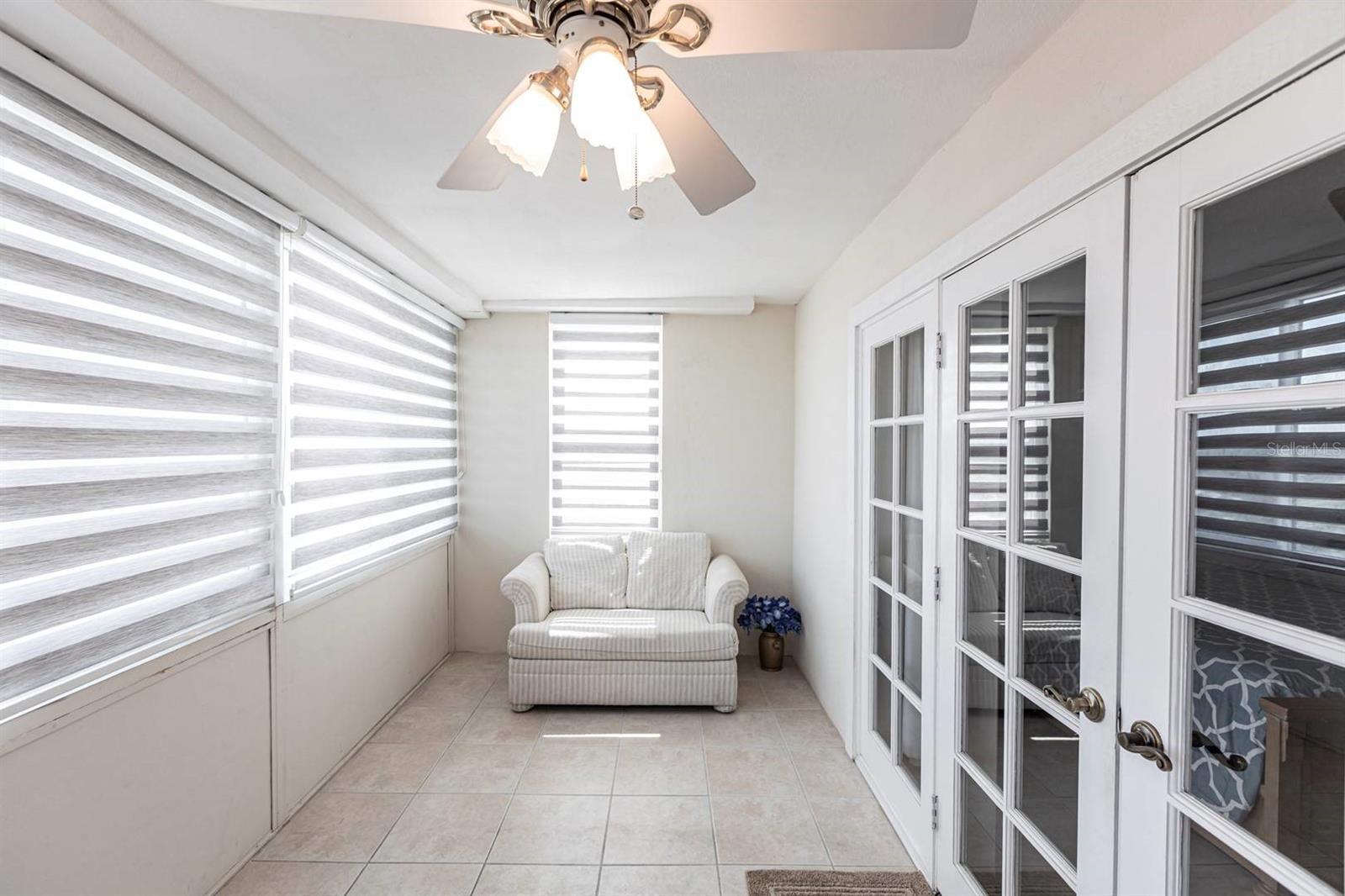 1125 W Peppertree Dr #707 Property Photo 22