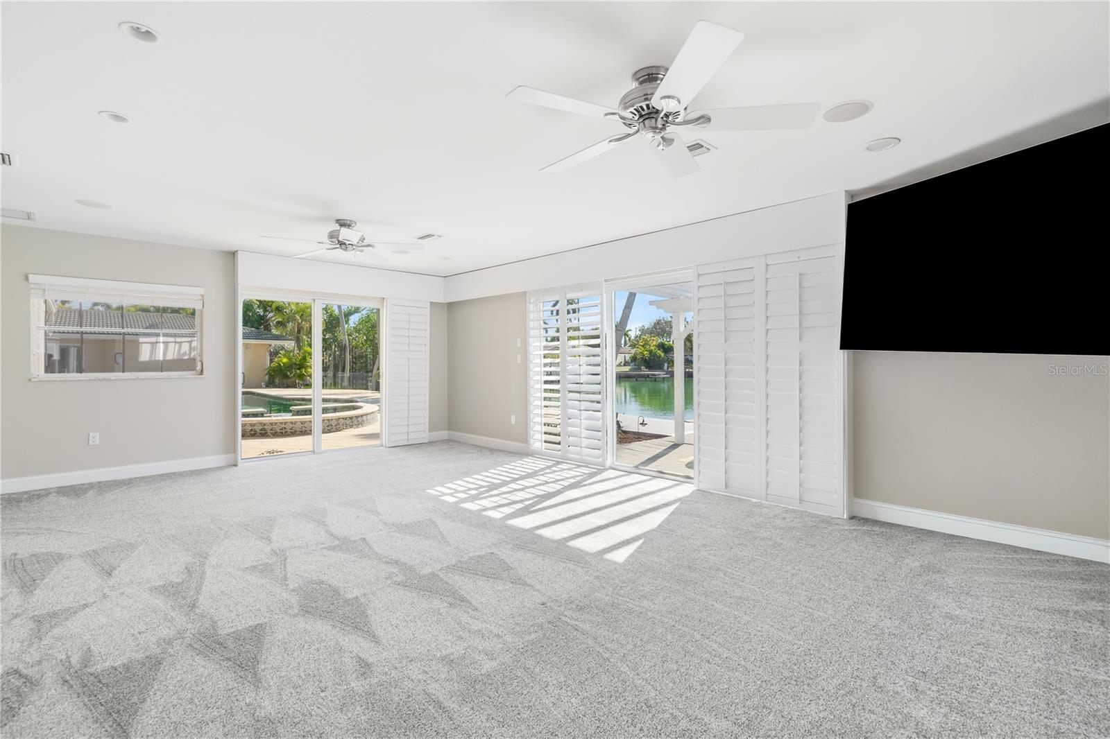 482 Hermosita Dr Property Photo 38