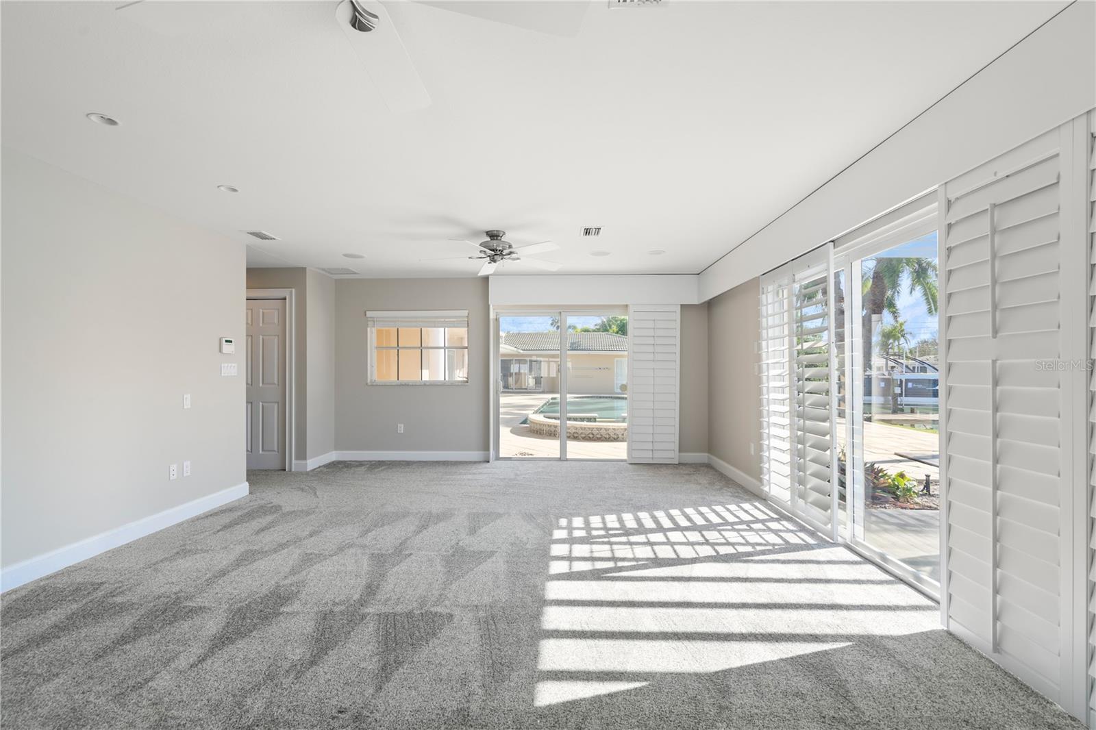 482 Hermosita Dr Property Photo 39