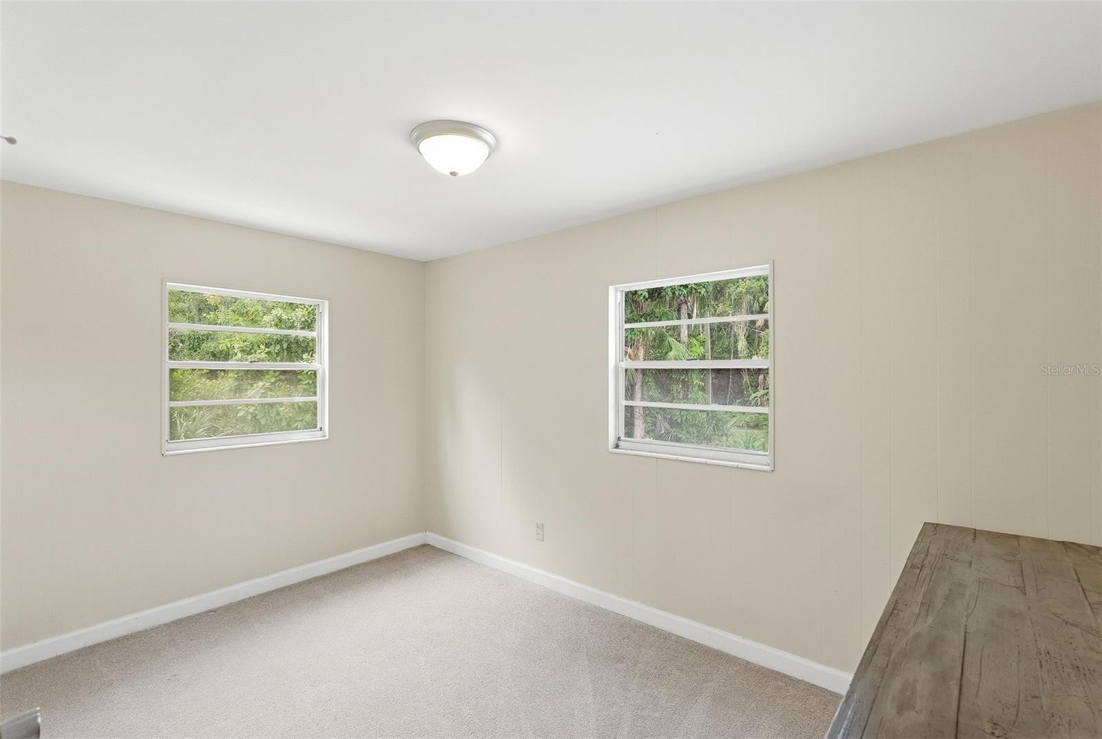 2814 W Humphrey St Property Photo 38
