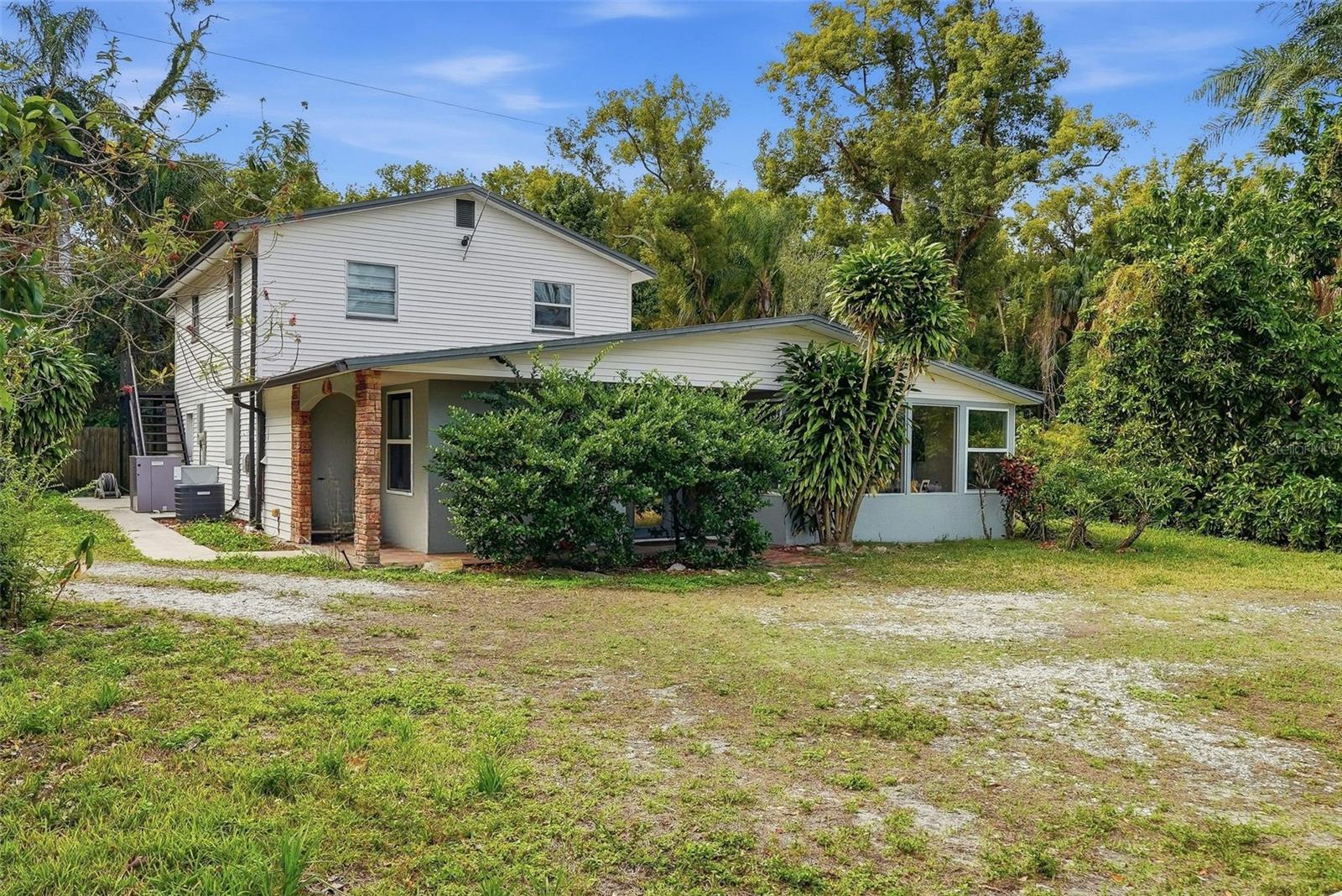 2814 W Humphrey St Property Photo 43