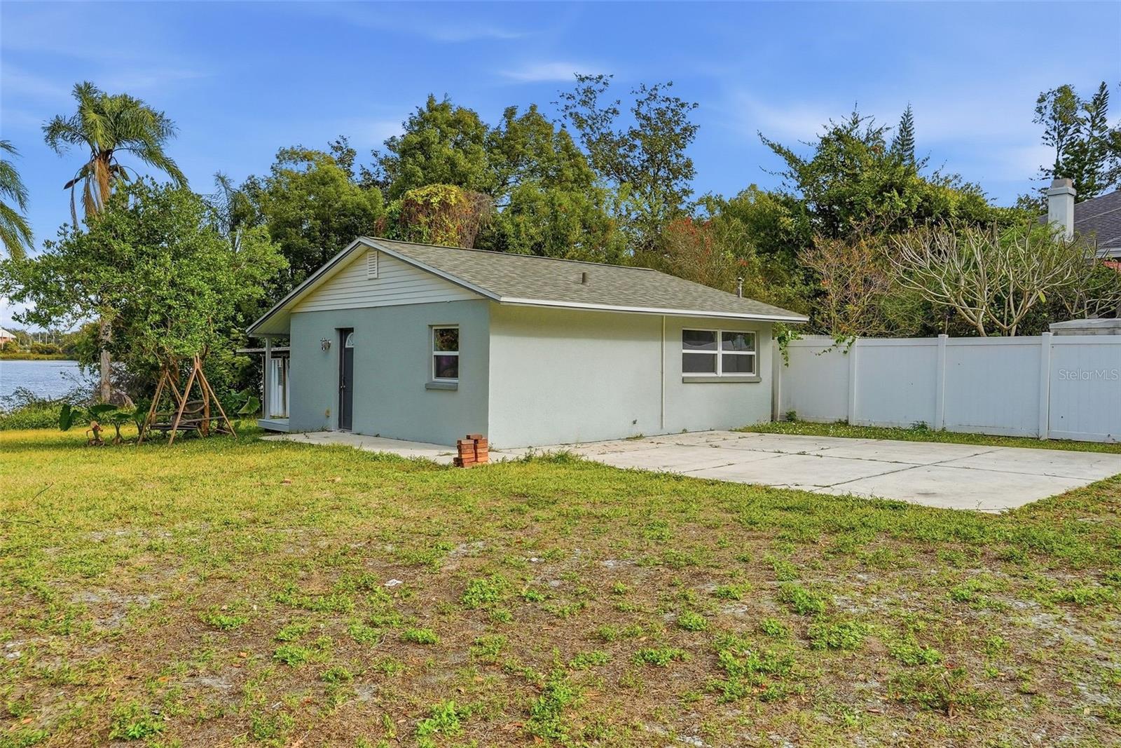 2814 W Humphrey St Property Photo 49