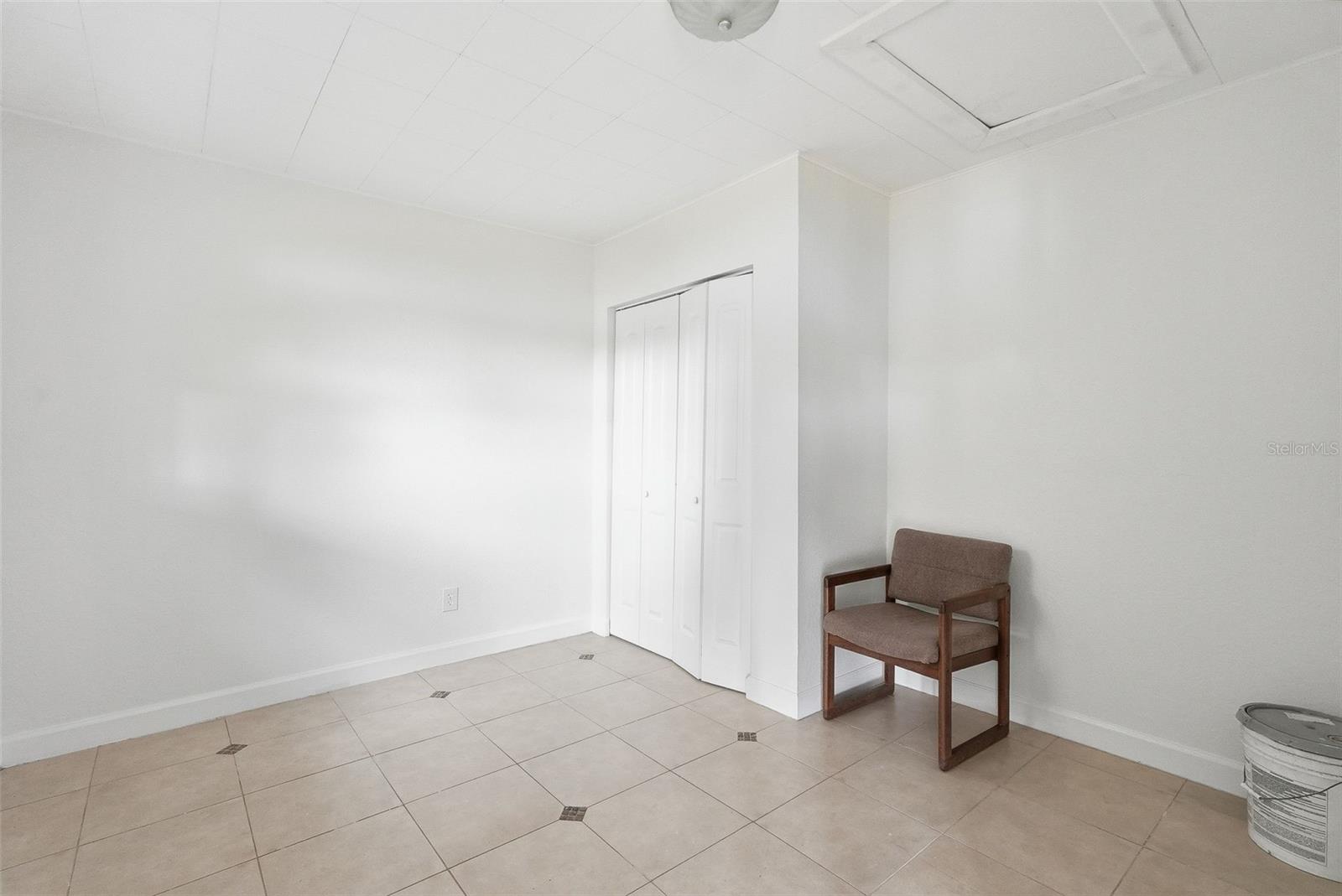 2814 W Humphrey St Property Photo 55