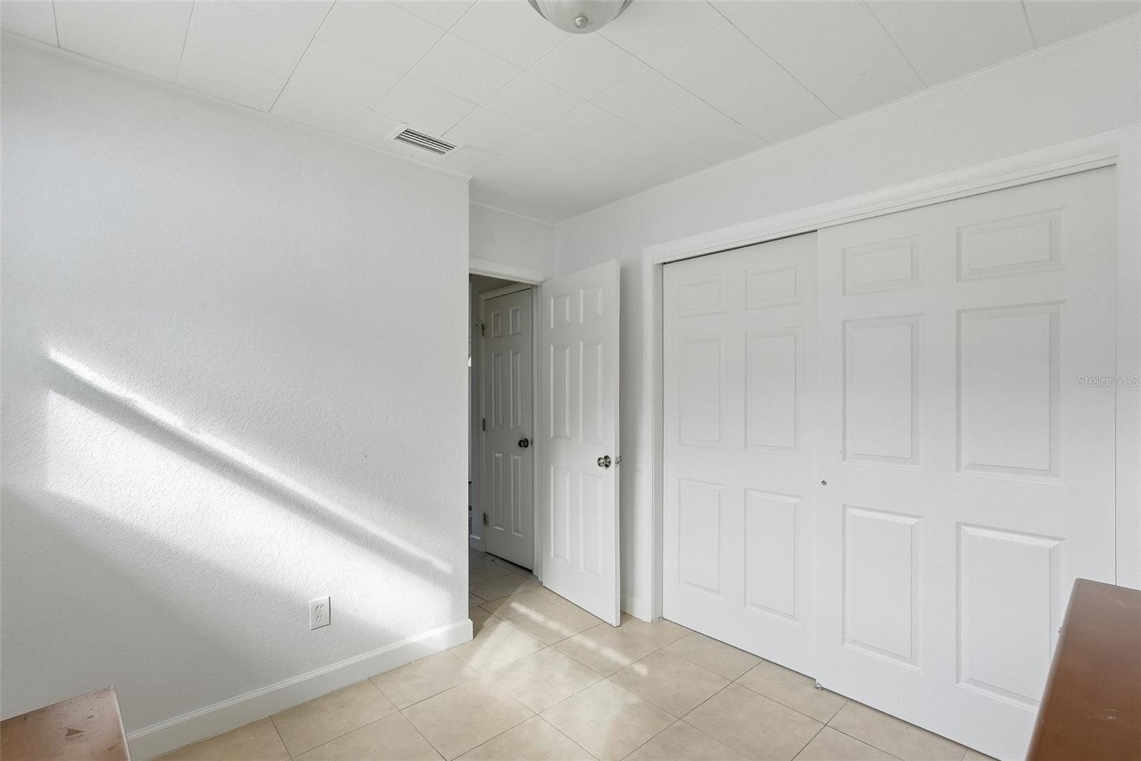 2814 W Humphrey St Property Photo 60