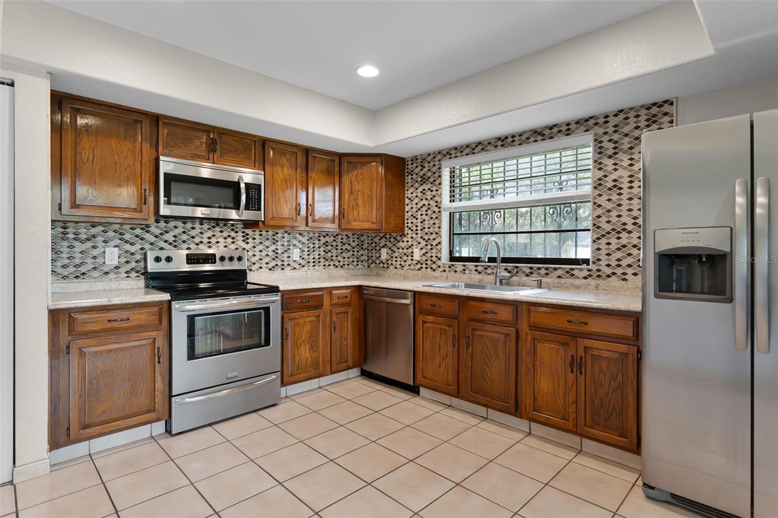 8208 La Serena Dr Property Photo 4