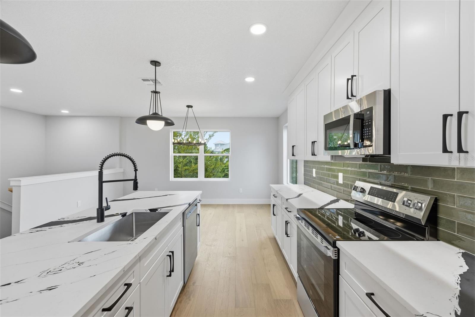 4208 W Carmen St #d Property Photo 13