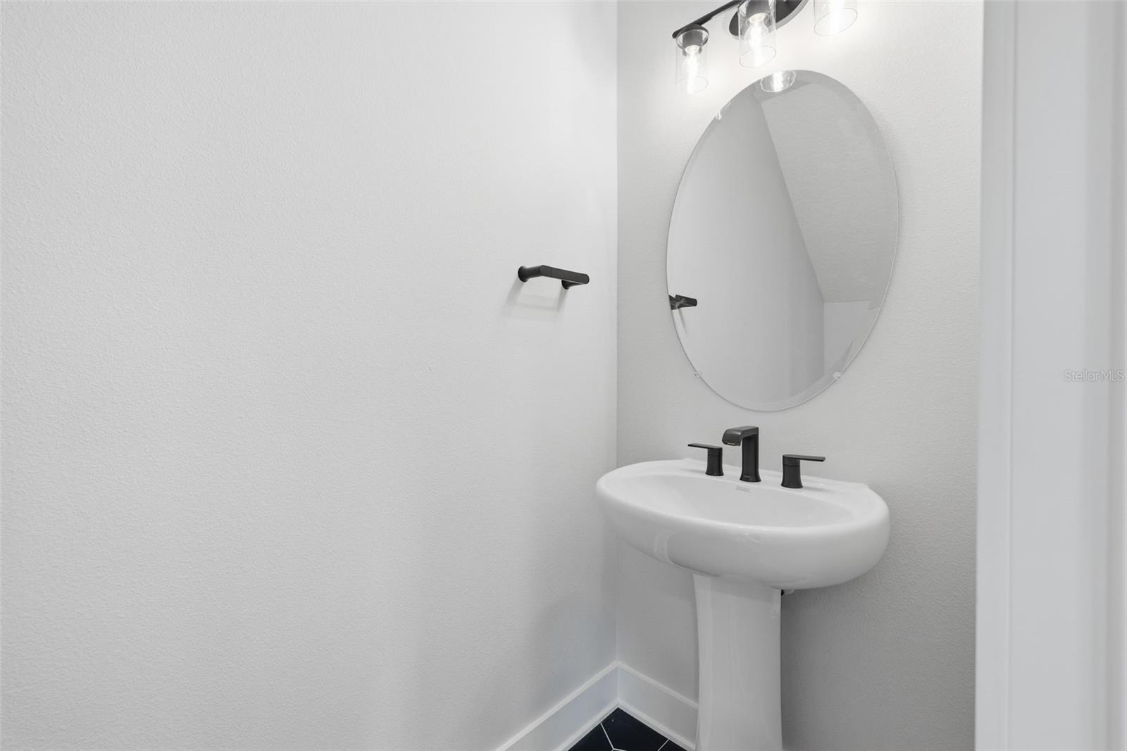 4208 W Carmen St #d Property Photo 21
