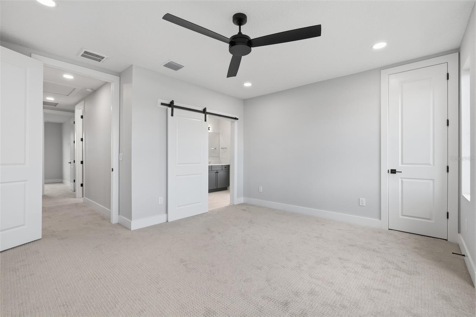 4208 W Carmen St #d Property Photo 23