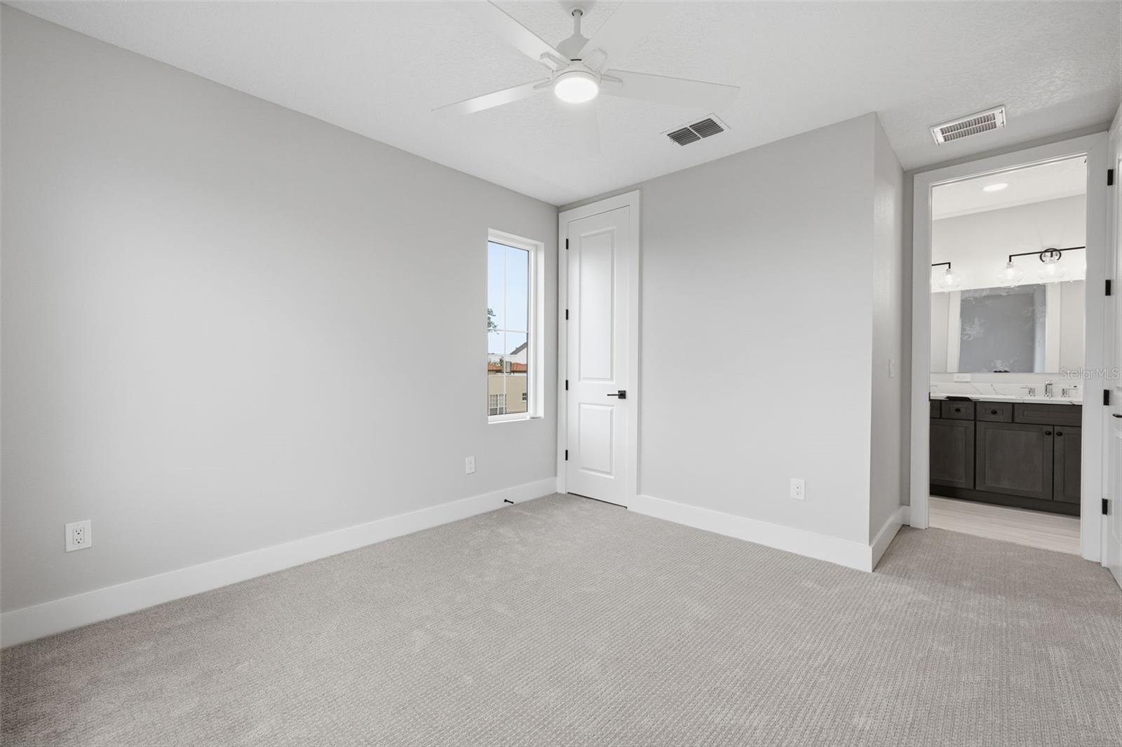 4208 W Carmen St #d Property Photo 29