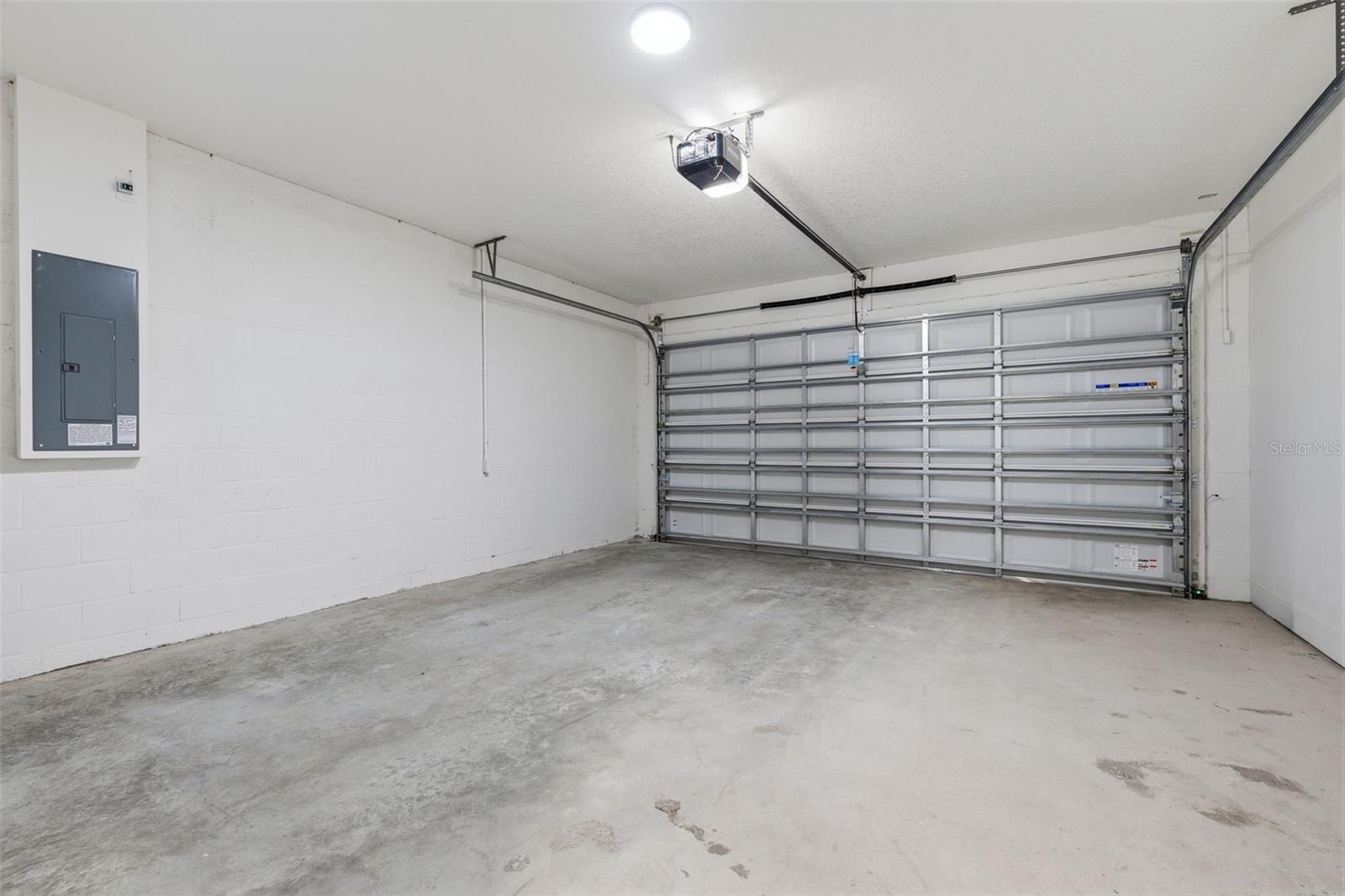 4208 W Carmen St #d Property Photo 34