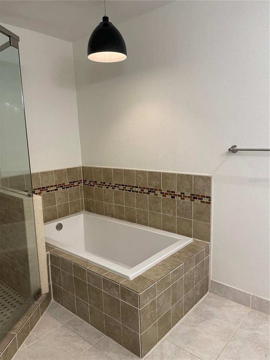 745 Pinellas Bayway S #105 Property Photo 16