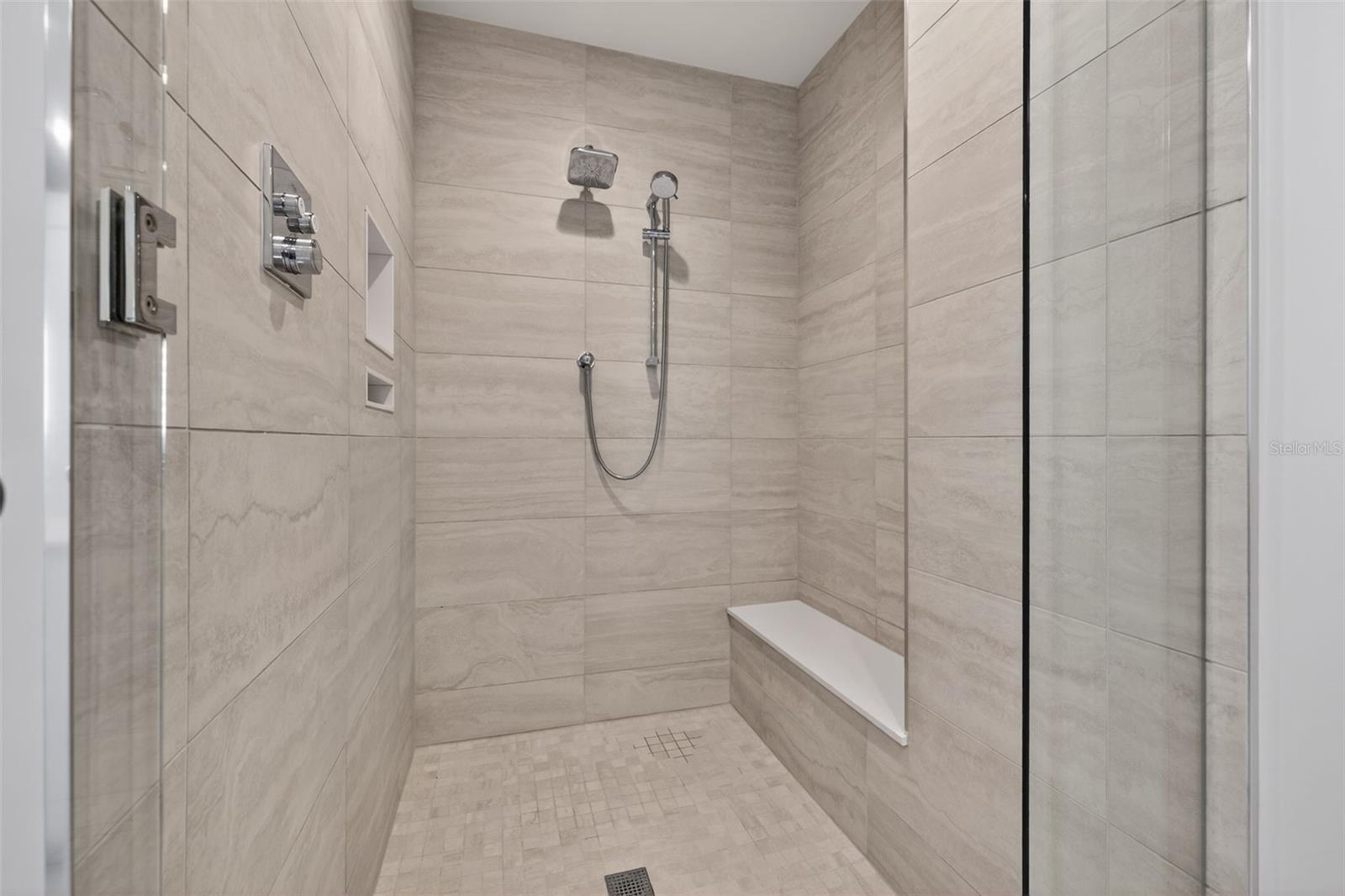 301 1st St S #1505 Property Photo 13