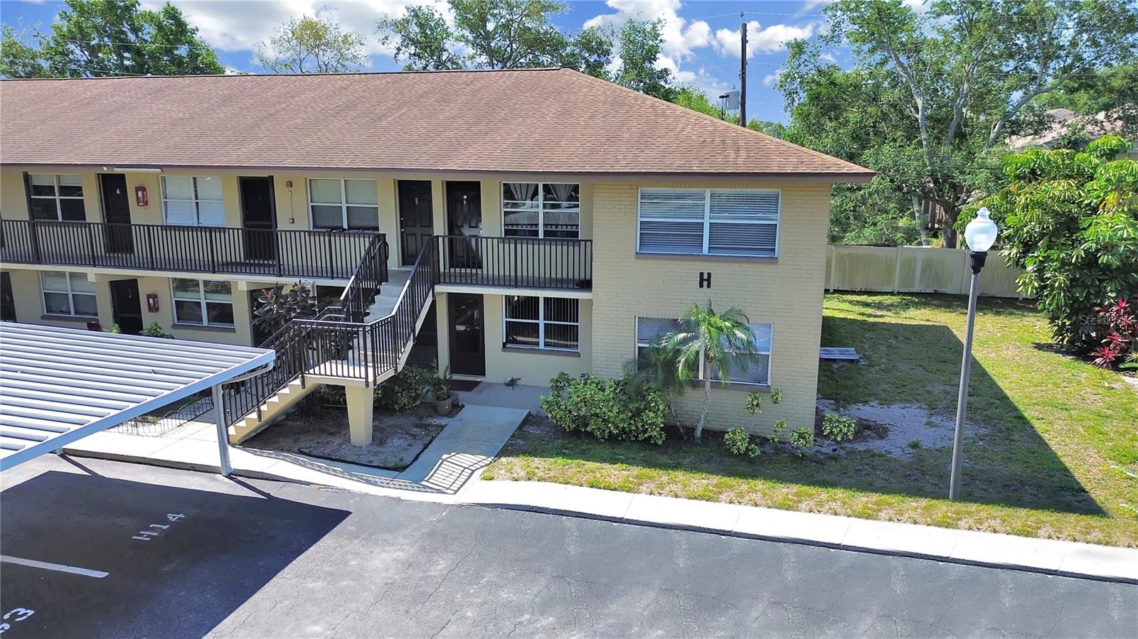 2501 HARN BLVD #H39 Property Photo 1