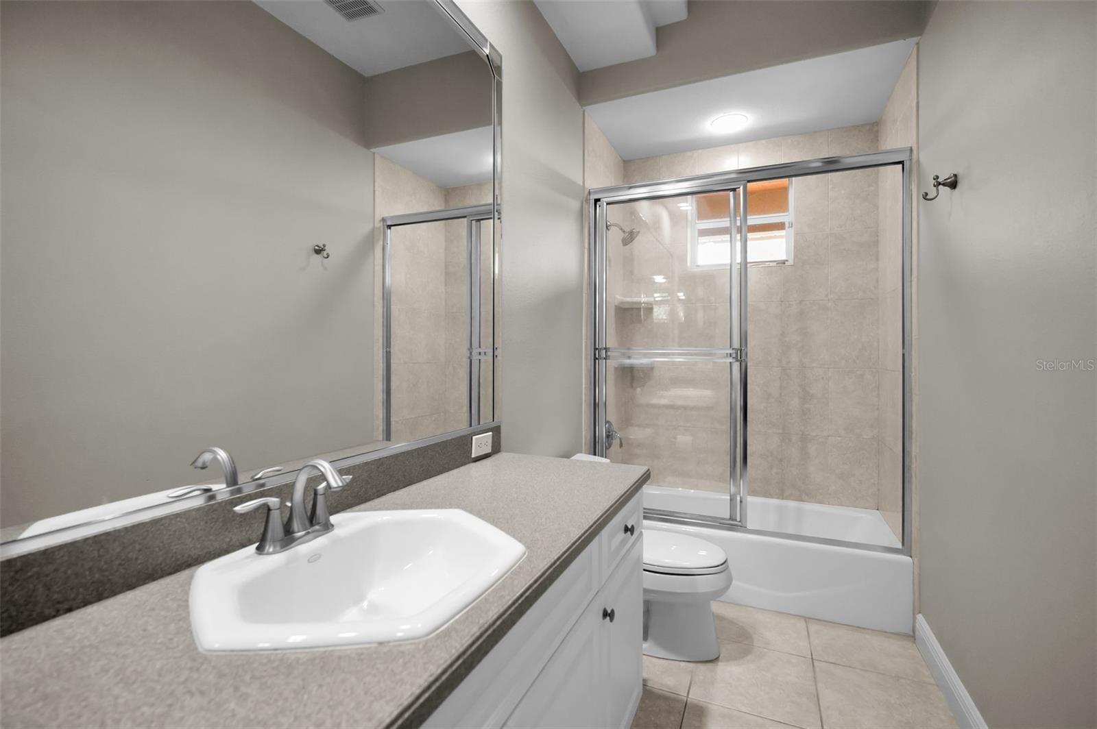 8871 Silverthorn Rd Property Photo 77