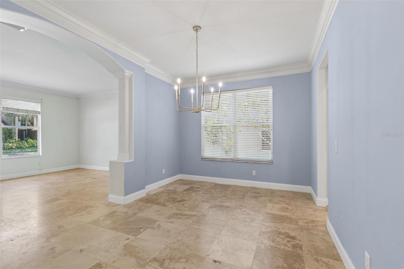1828 Longview Ln Property Photo 9
