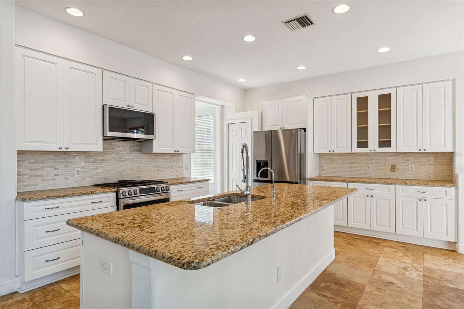 1828 Longview Ln Property Photo 17