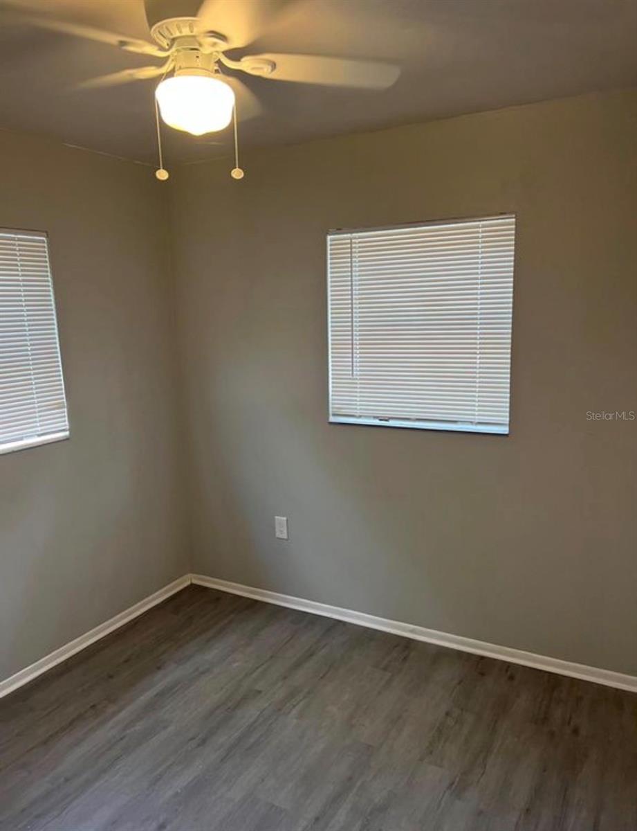 1601 E Marks Dr Property Photo 12