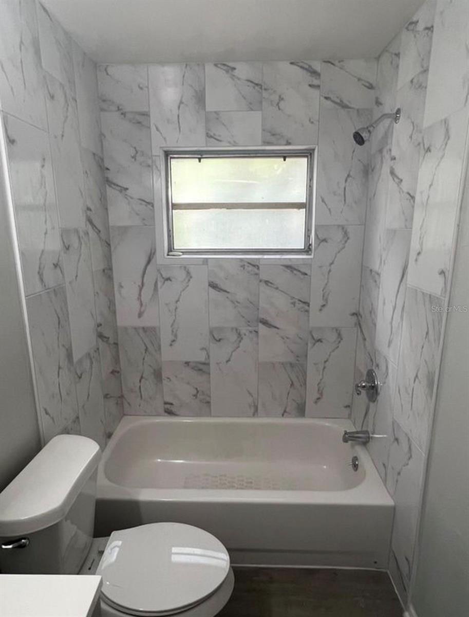 1601 E Marks Dr Property Photo 18