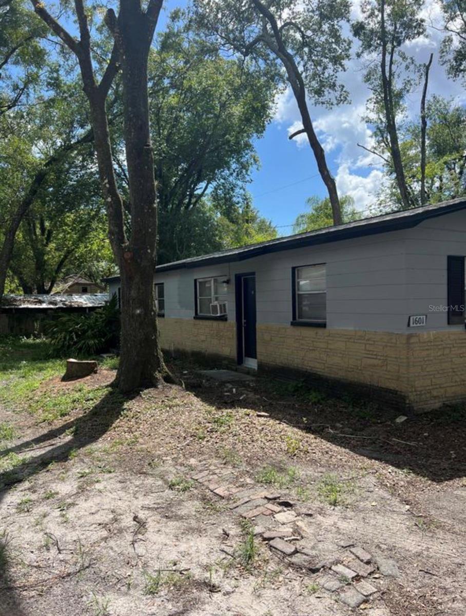 1601 E Marks Dr Property Photo 19