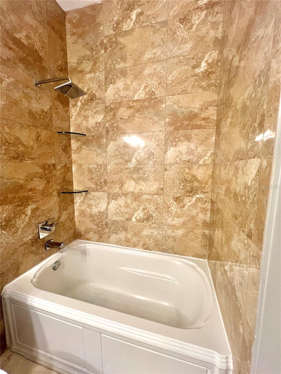 809 Harbor Oak Ln Property Photo 32