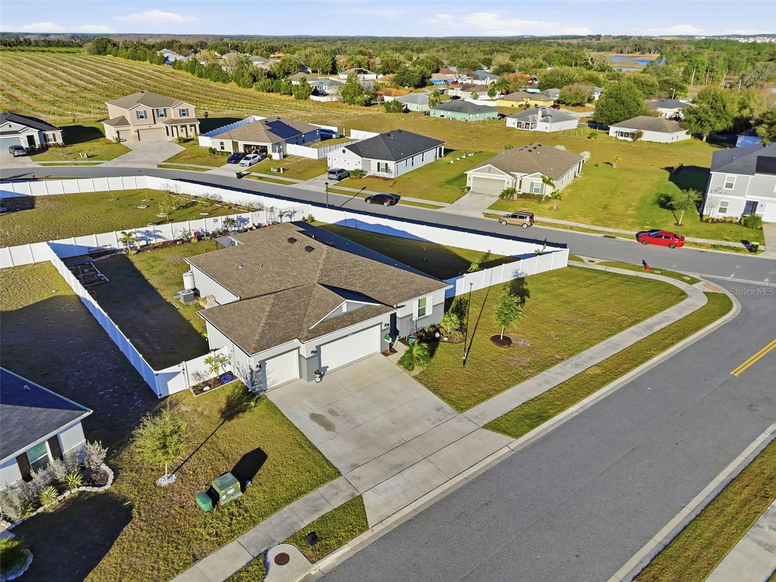 2201 Gladiolus Ln Ln Property Photo 1