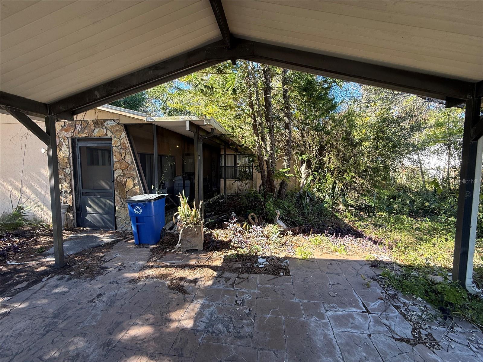 6515 Taylor Ct Property Photo 6