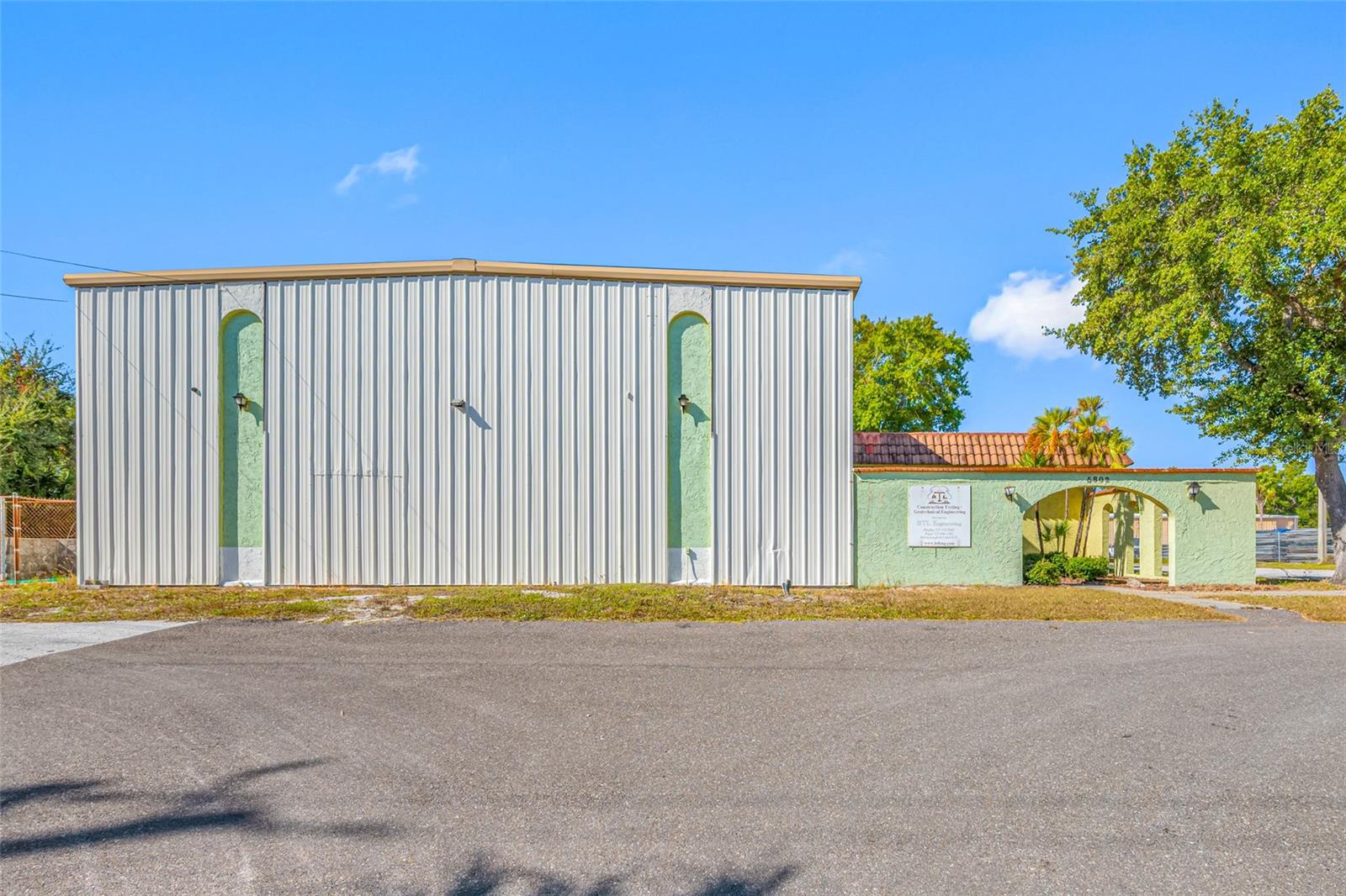 TB8466143 Property Photo 1