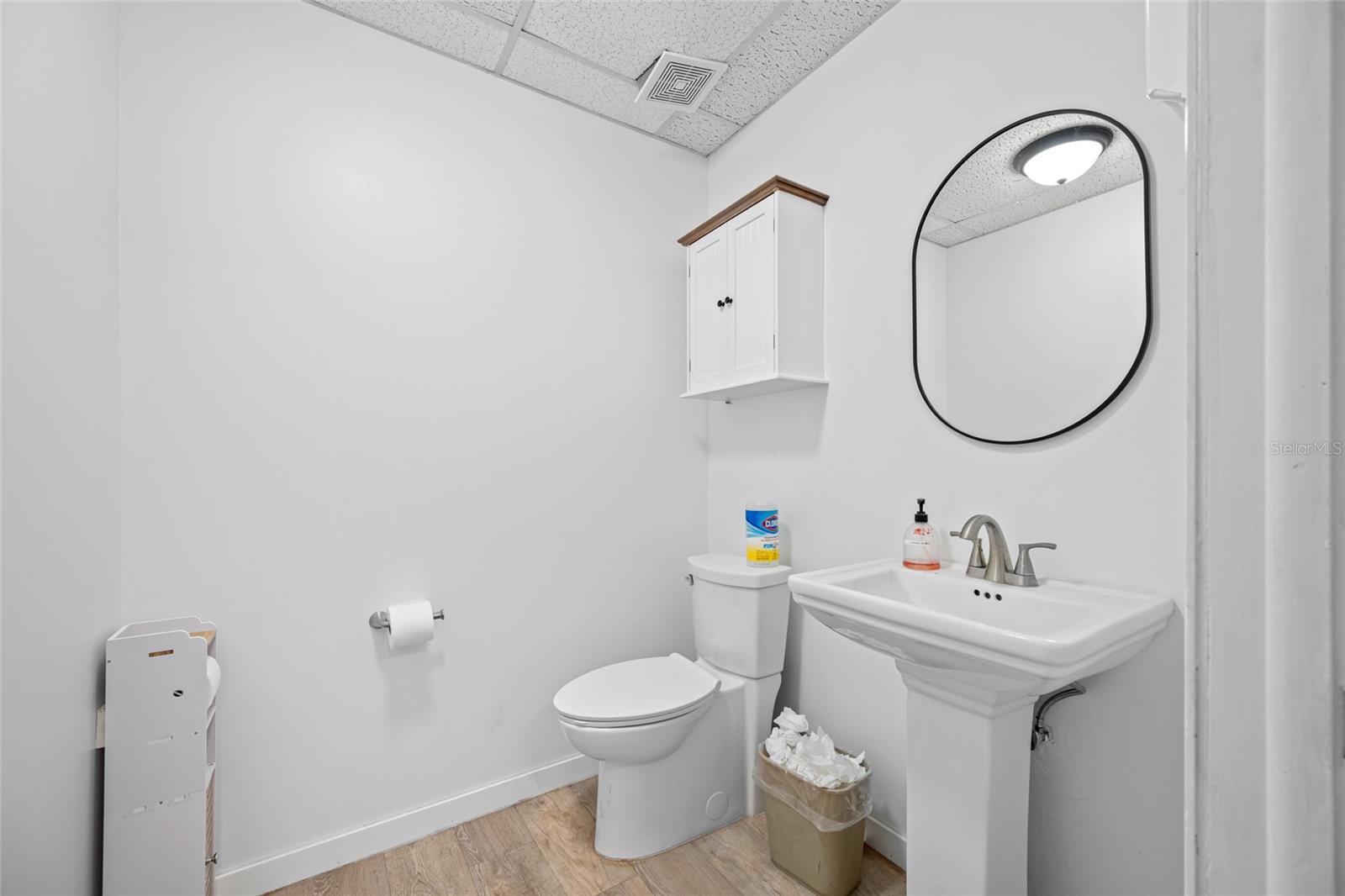 TB8466143 Property Photo 37