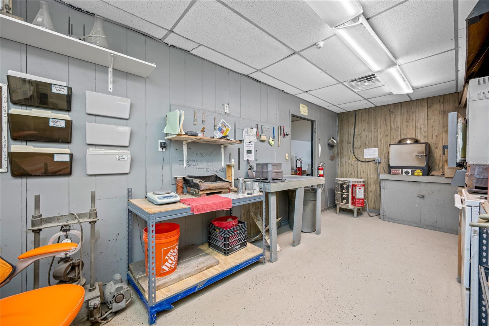 TB8466143 Property Photo 55